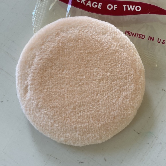 Vintage 1950’s Max Factor Hollywood Crème Puff Package of Two Velour Puffs. NEW - Picture 6 of 7